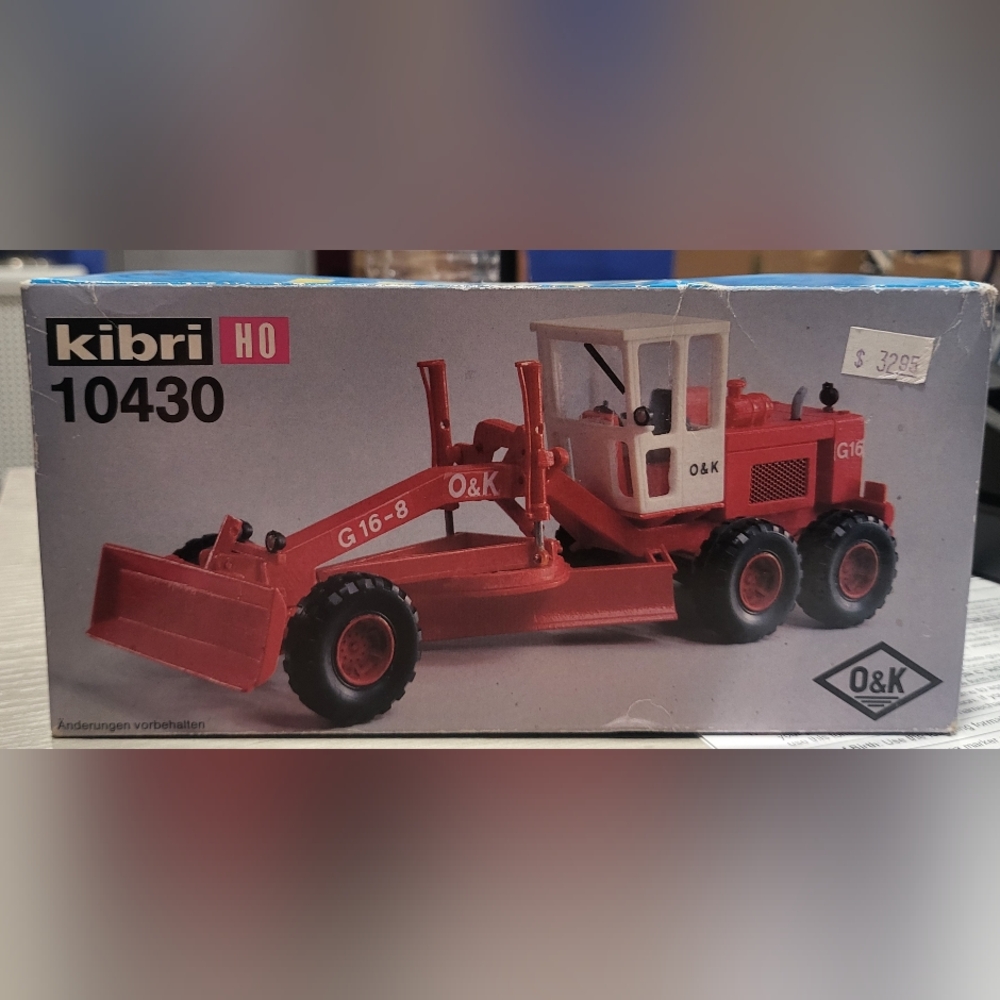 Kibri HO O&K Motor Grader Kit